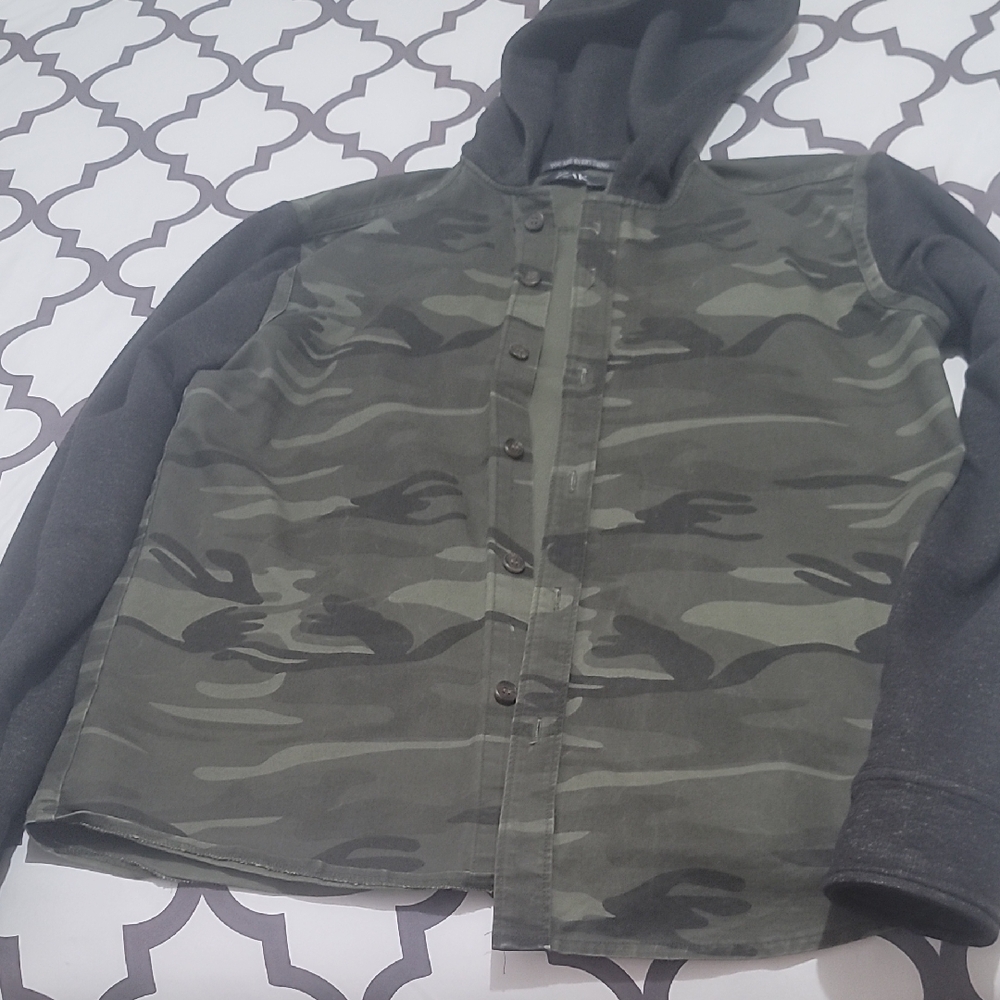 Zak Men's Large Camouflage Button-Up Hoodie Jacket